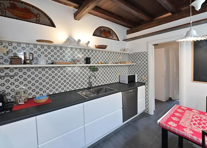 Domus Greci Piazza Di Spagna *